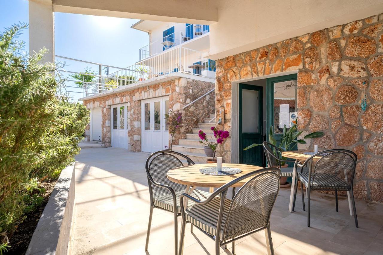 Pansion Jakas Zavala Extérieur photo