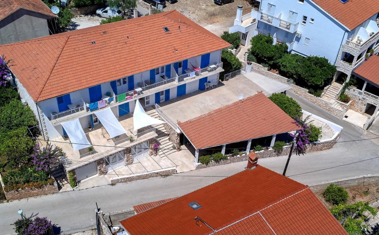 Pansion Jakas Zavala Extérieur photo